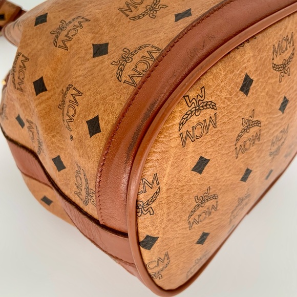 VGUC Authentic MCM Visetos Drawstring Bucket Shoulder Bag - Picture 7 of 15
